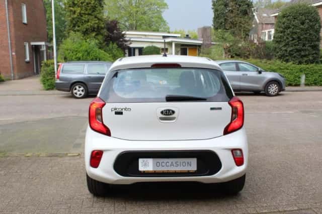 Kia Picanto (2017) thumbnail 4