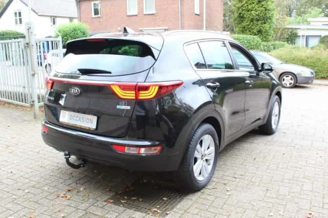 Kia Sportage (2016) thumbnail 5