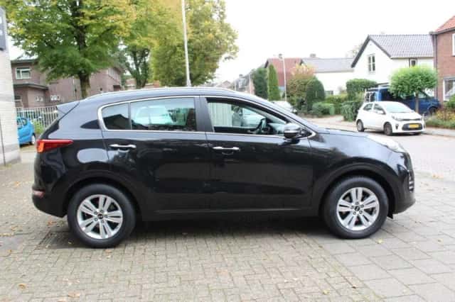 Kia Sportage (2016) thumbnail 6