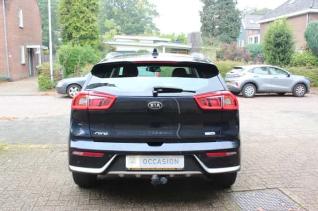 Kia Niro (2018) thumbnail 4