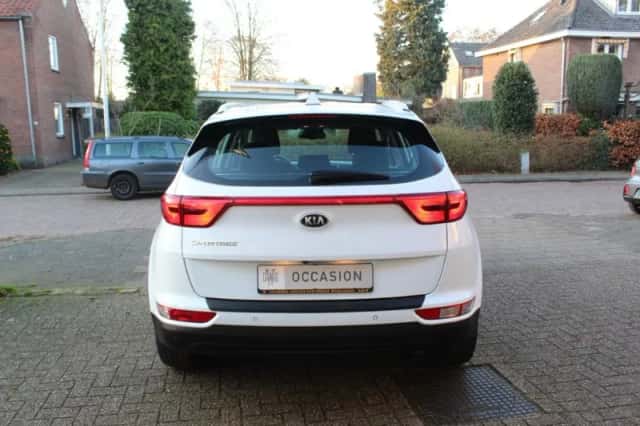 Kia Sportage (2016) thumbnail 4