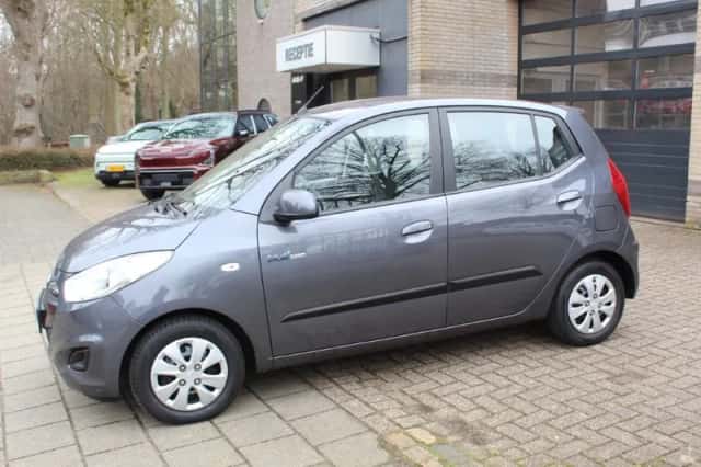 Hyundai i10 (2014) thumbnail 2