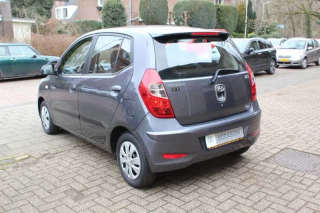 Hyundai i10 (2014) thumbnail 3