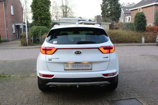 Kia Sportage (2016) thumbnail 4