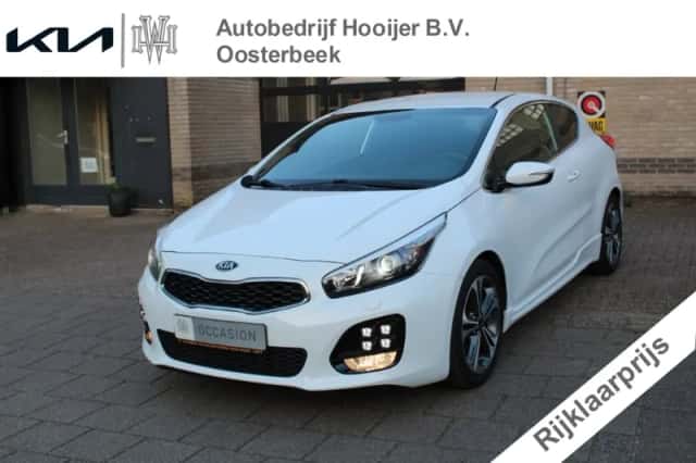 Kia Proceed (2017) thumbnail 1