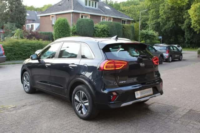 Kia Niro (2021) thumbnail 3