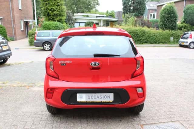 Kia Picanto (2021) thumbnail 4