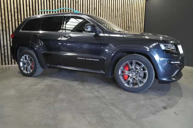Jeep Grand Cherokee (2014) thumbnail 4