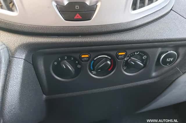 Ford Transit (2019) thumbnail 11