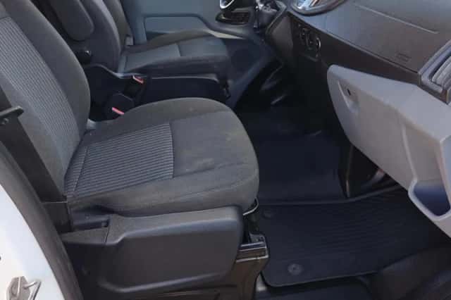 Ford Transit (2019) thumbnail 19