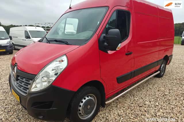Renault Master (2017) thumbnail 2
