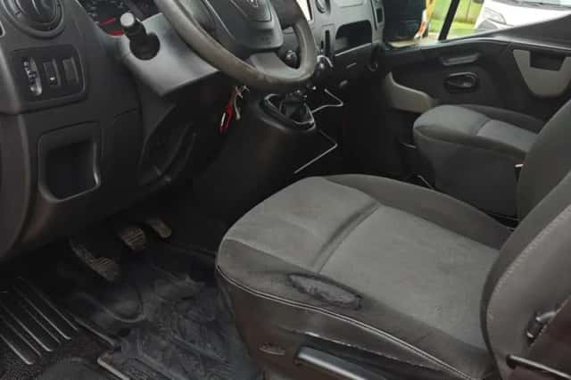 Renault Master (2017) thumbnail 12