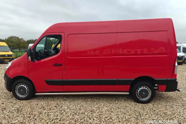 Renault Master (2017) thumbnail 3