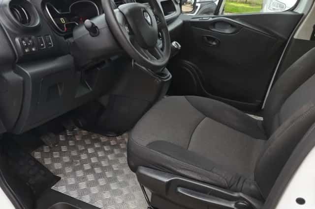 Renault Trafic (2021) thumbnail 11
