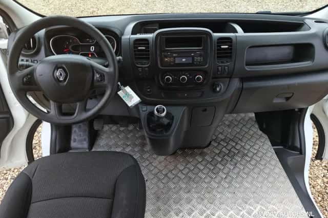 Renault Trafic (2021) thumbnail 18