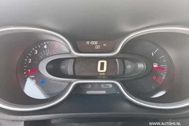 Renault Trafic (2021) thumbnail 11