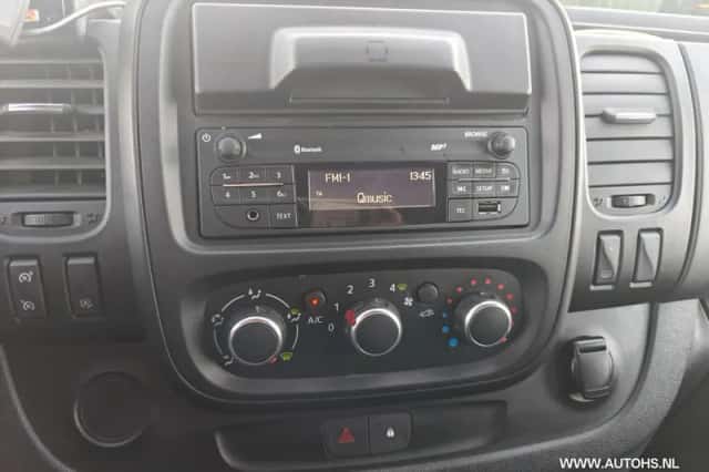 Renault Trafic (2021) thumbnail 12