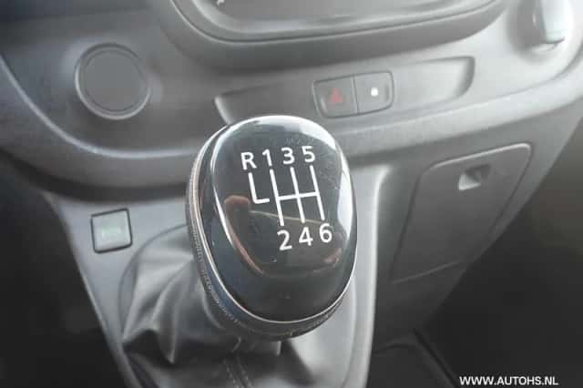Renault Trafic (2021) thumbnail 13