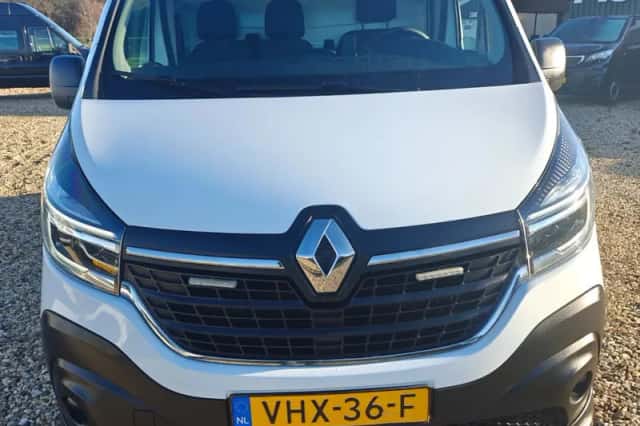 Renault Trafic (2021) thumbnail 10