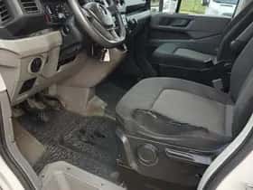 Volkswagen Crafter (2019) thumbnail 13