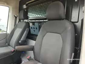 Volkswagen Crafter (2019) thumbnail 14