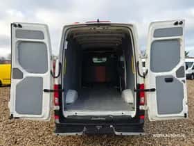 Volkswagen Crafter (2019) thumbnail 19