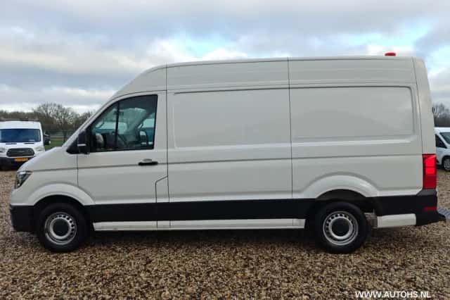 Volkswagen Crafter (2019) thumbnail 3