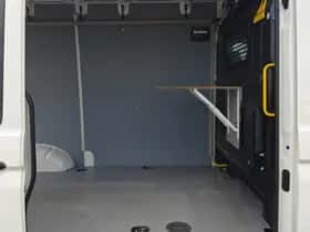 Volkswagen Crafter (2019) thumbnail 22