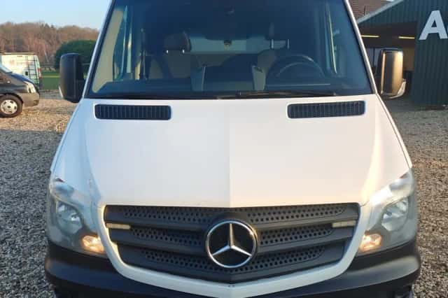 Mercedes-Benz Sprinter (2016) thumbnail 11