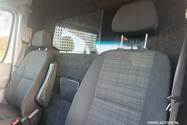 Mercedes-Benz Sprinter (2016) thumbnail 14