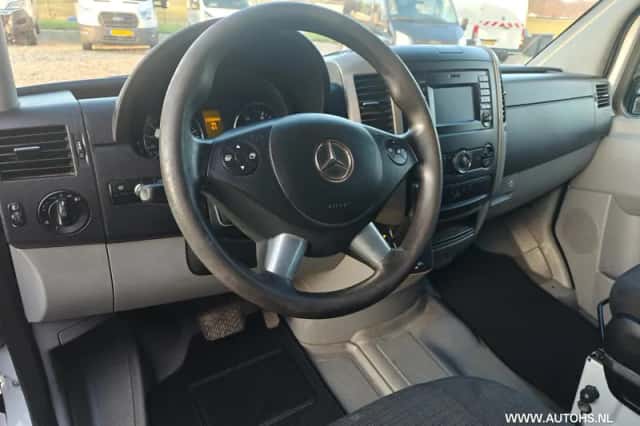 Mercedes-Benz Sprinter (2016) thumbnail 15