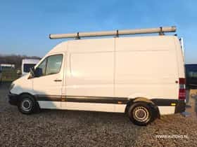 Mercedes-Benz Sprinter (2016) thumbnail 3