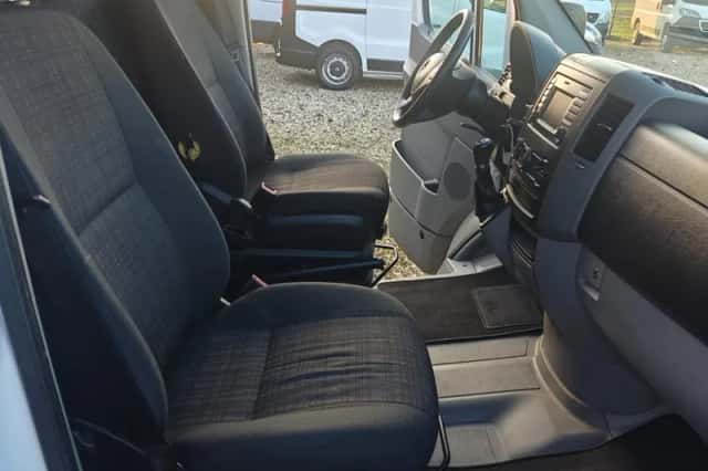 Mercedes-Benz Sprinter (2016) thumbnail 22