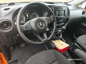 Mercedes-Benz Vito (2019) thumbnail 16