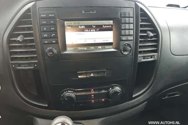 Mercedes-Benz Vito (2019) thumbnail 19