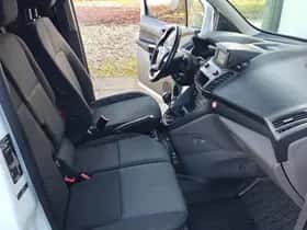 Ford Transit Connect (2021) thumbnail 21