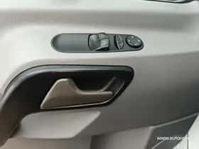 Mercedes-Benz Sprinter (2017) thumbnail 14
