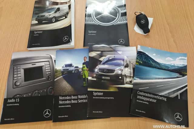Mercedes-Benz Sprinter (2017) thumbnail 21