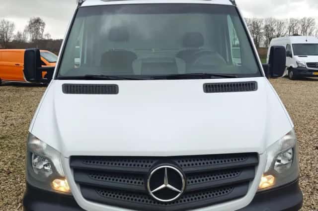 Mercedes-Benz Sprinter (2017) thumbnail 8