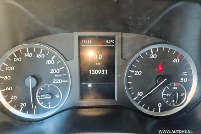 Mercedes-Benz Vito (2017) thumbnail 12