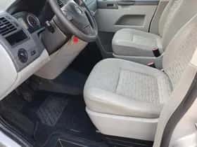 Volkswagen Transporter (2010) thumbnail 15