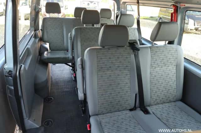 Volkswagen Transporter (2010) thumbnail 21
