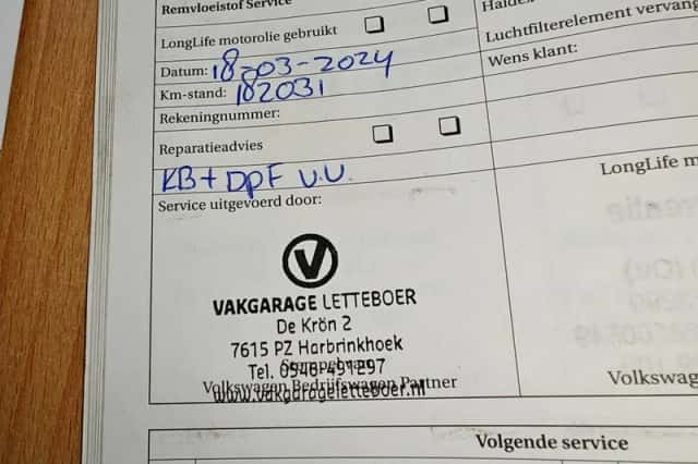 Volkswagen Transporter (2010) thumbnail 24
