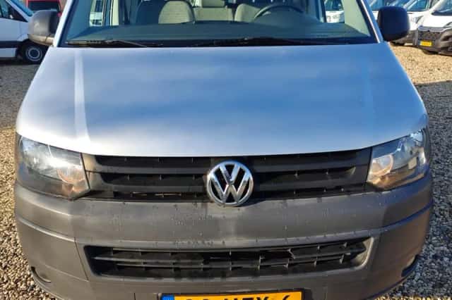 Volkswagen Transporter (2010) thumbnail 9
