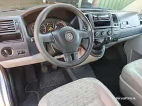 Volkswagen Transporter (2010) thumbnail 14