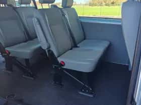 Volkswagen Transporter (2010) thumbnail 19