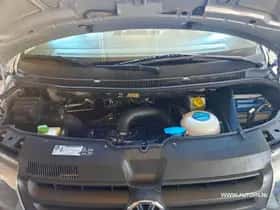 Volkswagen Transporter (2010) thumbnail 22