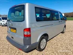 Volkswagen Transporter (2010) thumbnail 7