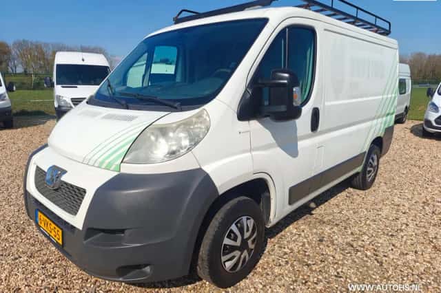 Peugeot Boxer (2010) thumbnail 2