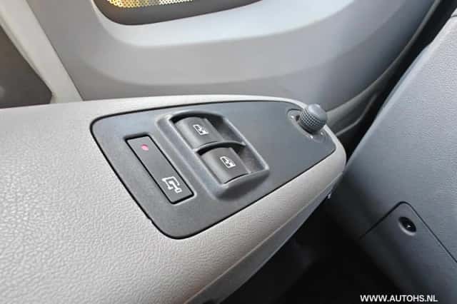 Peugeot Boxer (2010) thumbnail 14